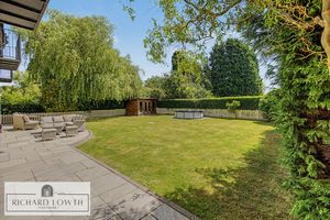 Private Rear Garden- click for photo gallery
